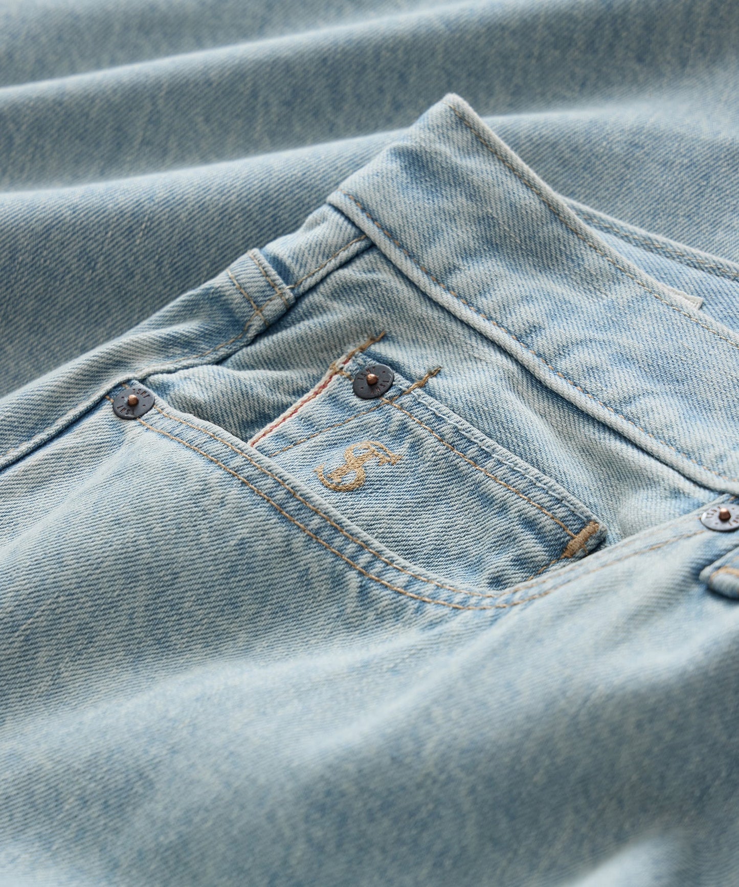 Todd Snyder Straight Fit Selvedge Jean in Light Indigo Light Indigo