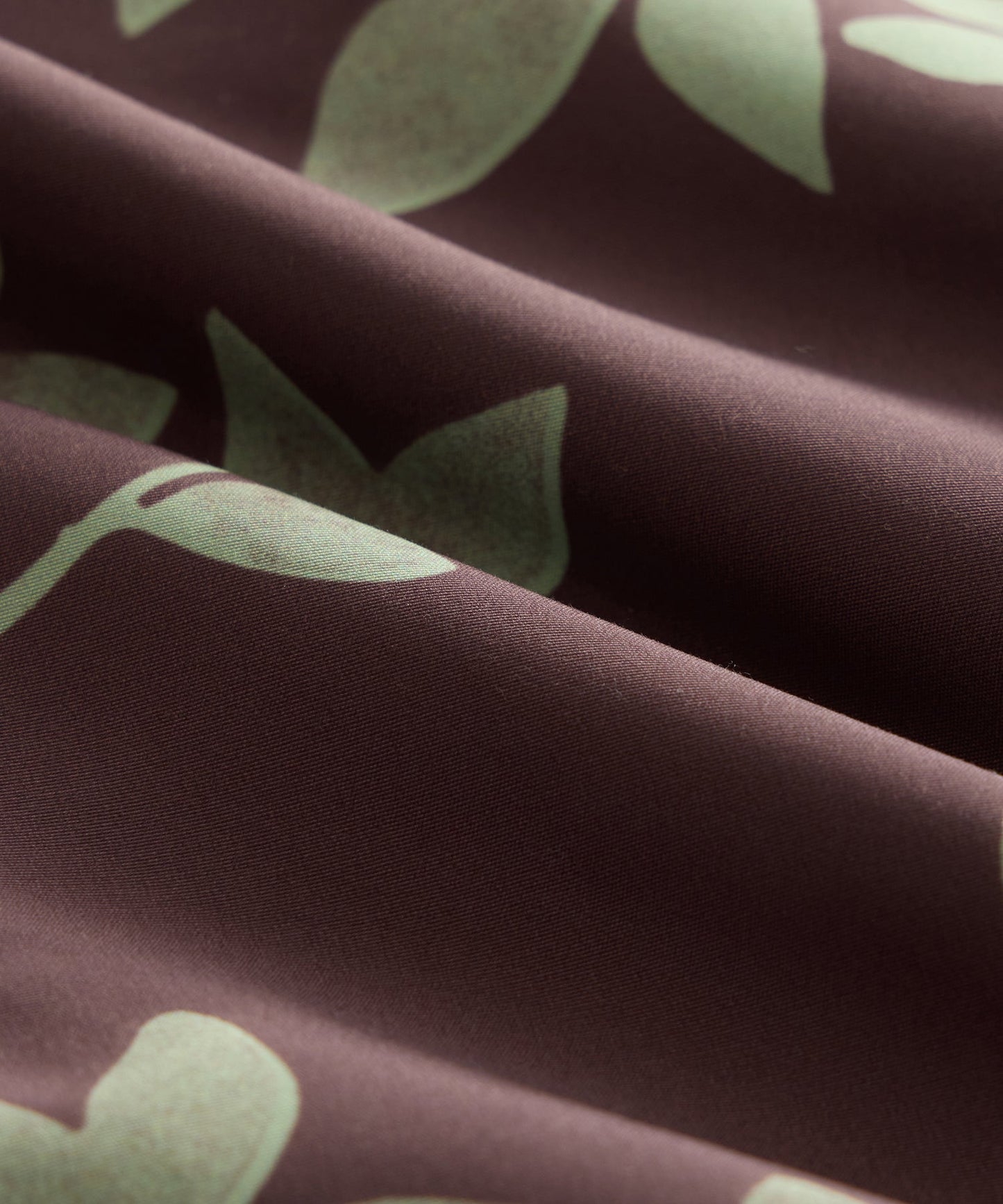 Todd Snyder 7" Boardshort in Burgundy Burgundy