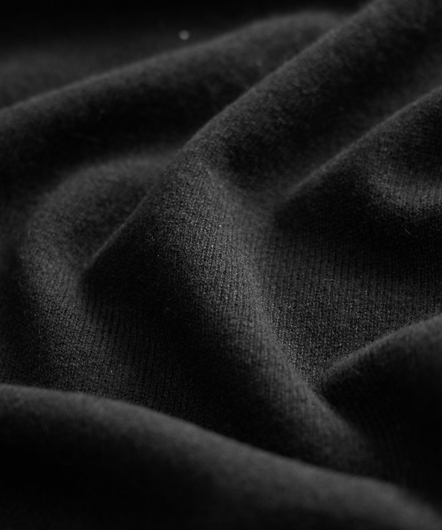 Todd Snyder Cashmere Crewneck in Black Black