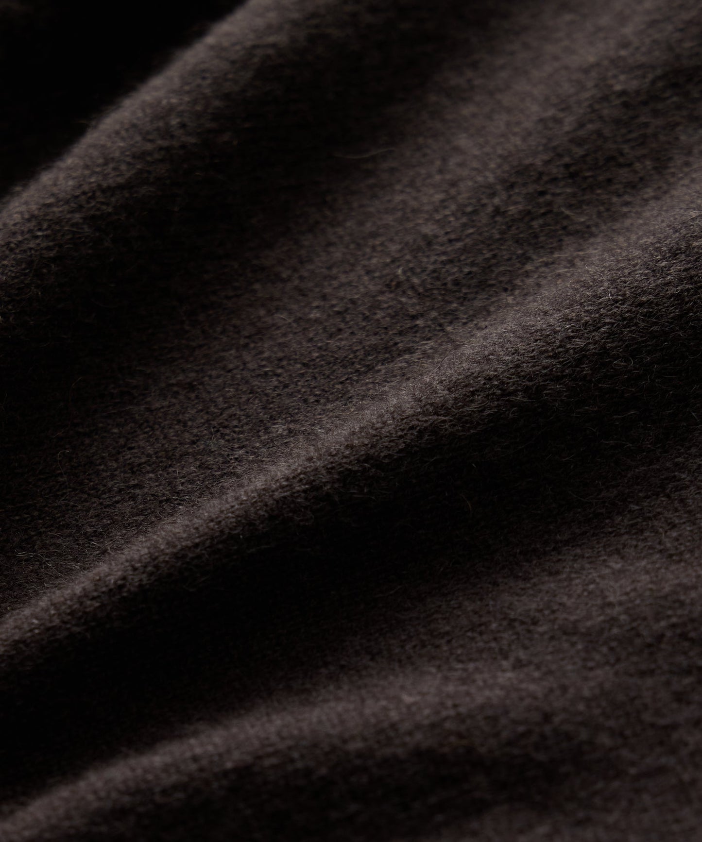 Todd Snyder Midweight Cashmere Crewneck in Espresso Bean Espresso Bean