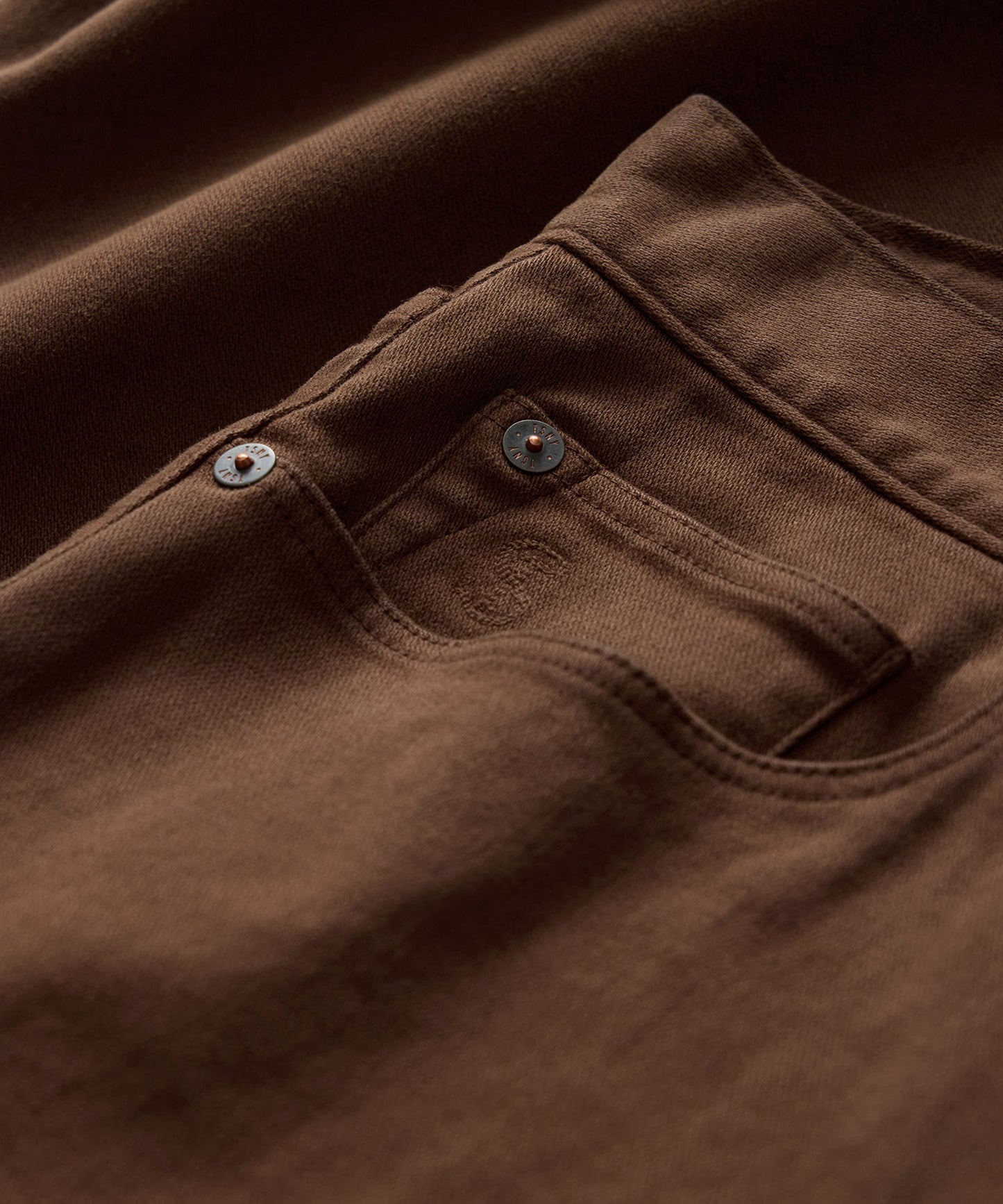 Todd Snyder Vintage Straight Garment-Dyed 5-Pocket Chino in Glazed Pecan Glazed Pecan