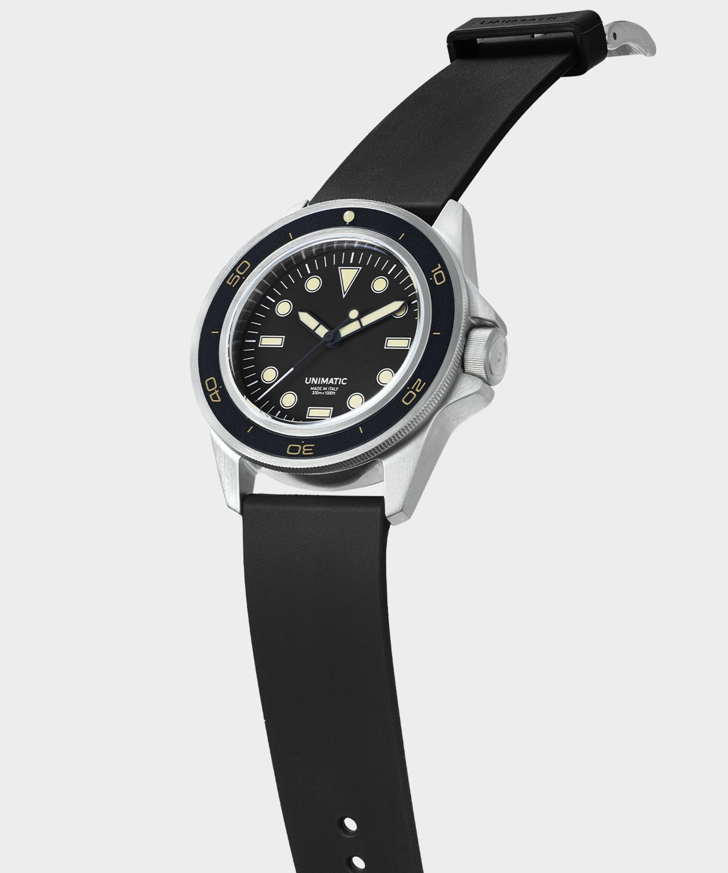 Todd Snyder Unimatic U1-DHB Heritage Diver Watch in Matte Black Black