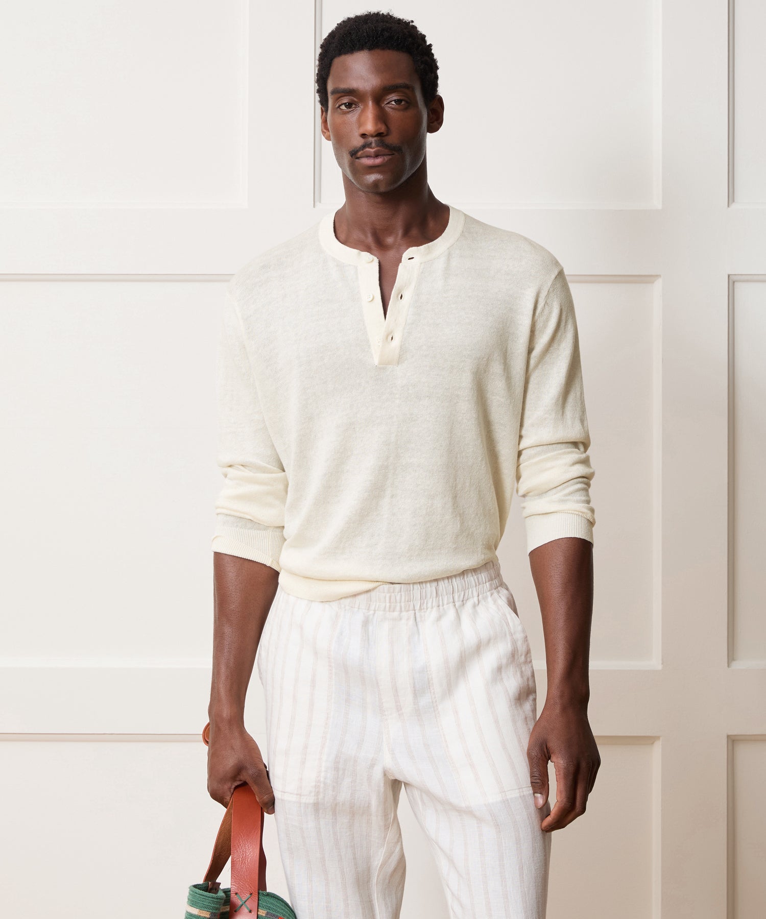 Todd Snyder Linen-Cotton Henley Sweater in Bisque Bisque