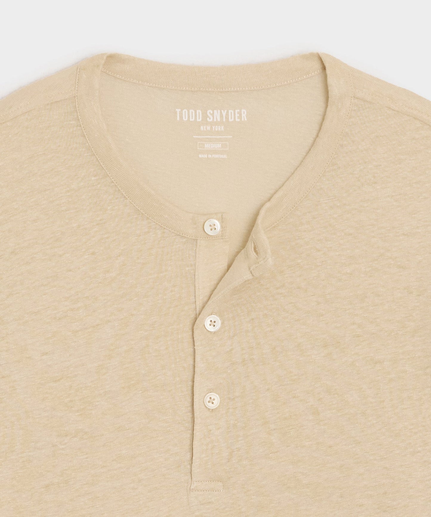 Todd Snyder Linen Henley in Sand Dollar Sand Dollar