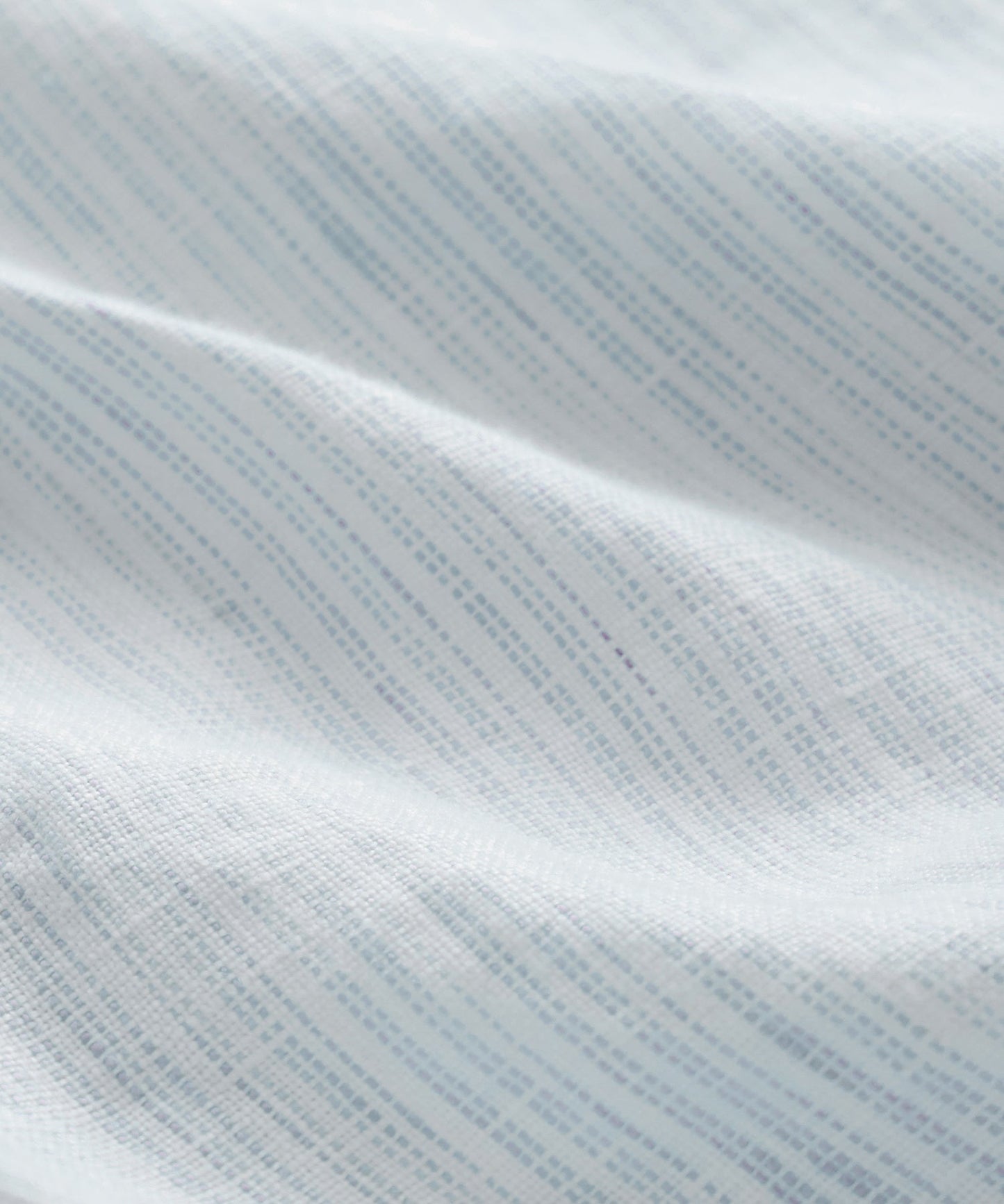 Todd Snyder 5" Linen Beachcomber Short in Light Indigo Stripe Light Indigo Stripe