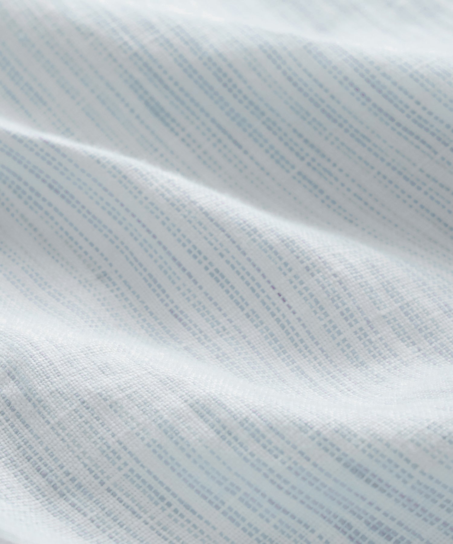 Todd Snyder 5" Linen Beachcomber Short in Light Indigo Stripe Light Indigo Stripe