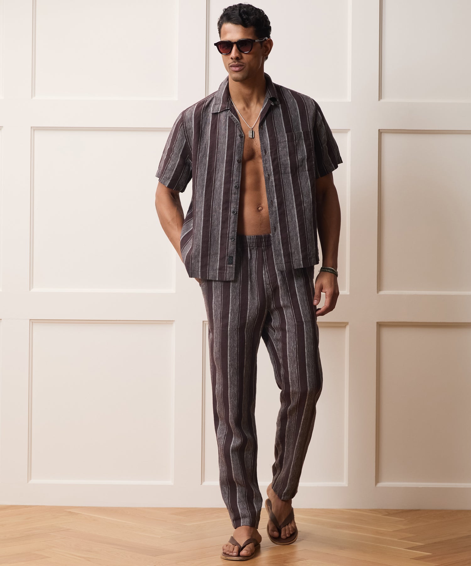 Todd Snyder Linen Beach Pant in Burgundy Stripe Burgundy Stripe