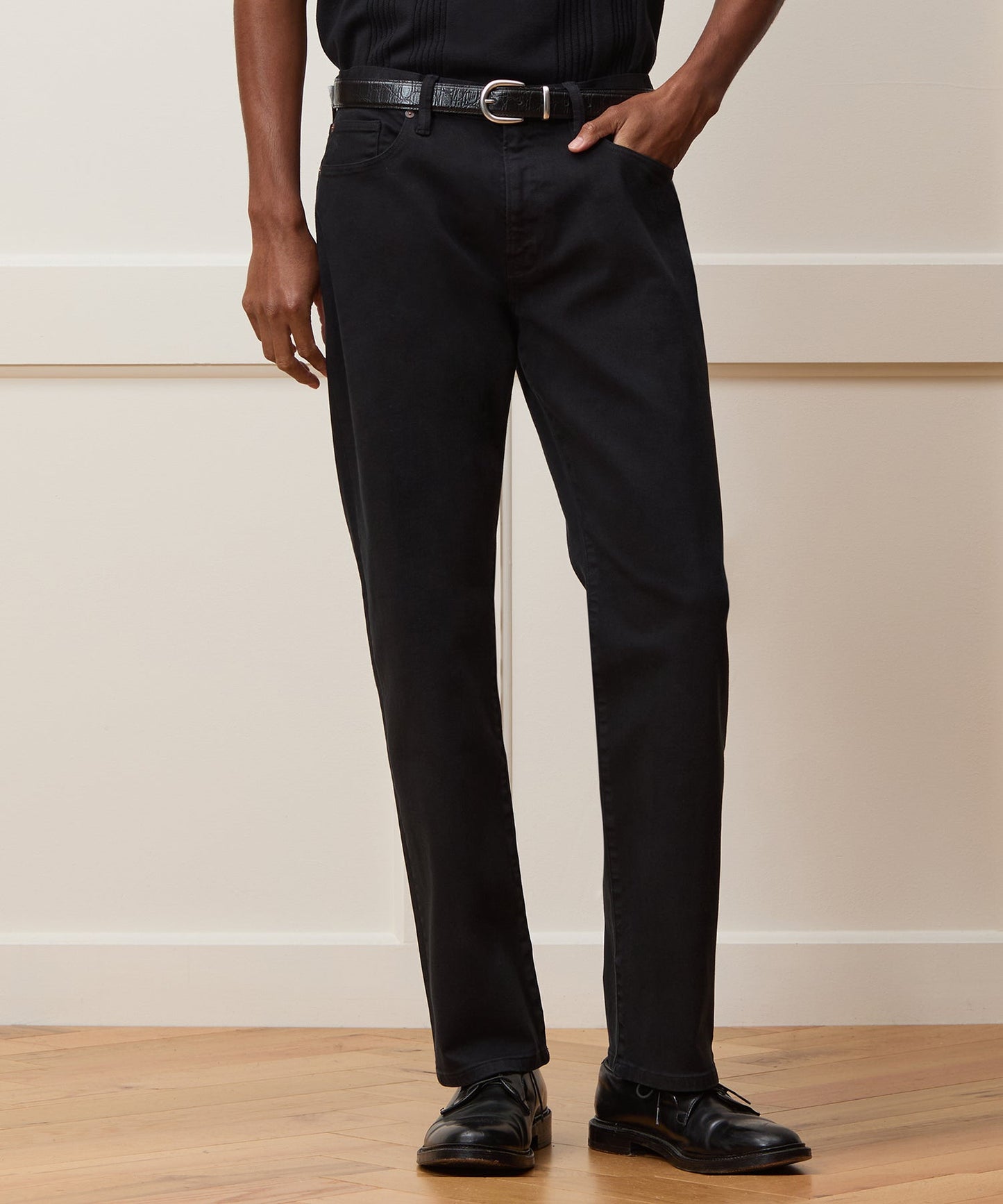Todd Snyder Vintage Straight Garment-Dyed 5-Pocket Chino in Black Black
