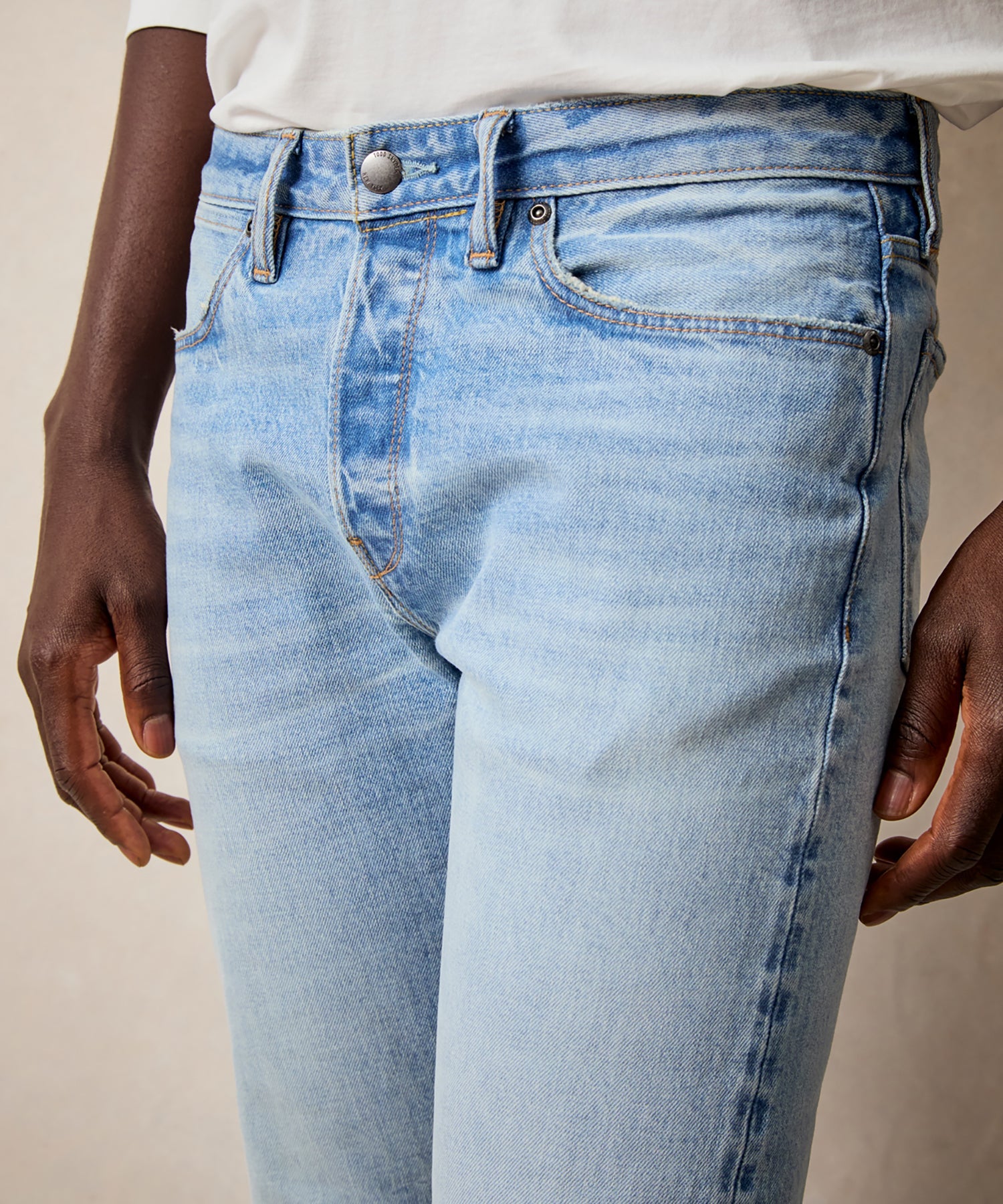 Todd Snyder Slim Japanese Selvedge Stretch Jean in Light Indigo Light Indigo