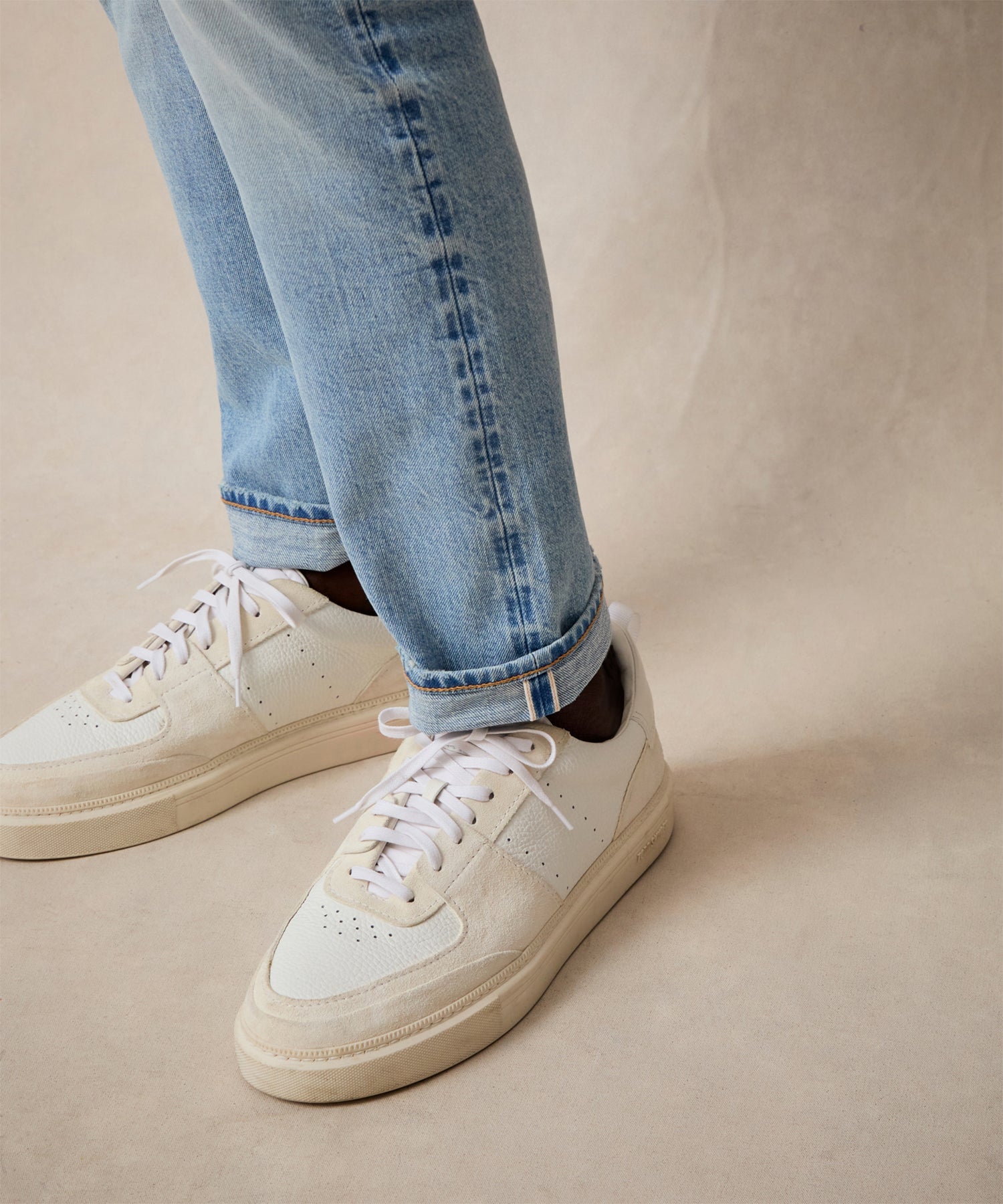 Todd Snyder Slim Japanese Selvedge Stretch Jean in Light Indigo Light Indigo