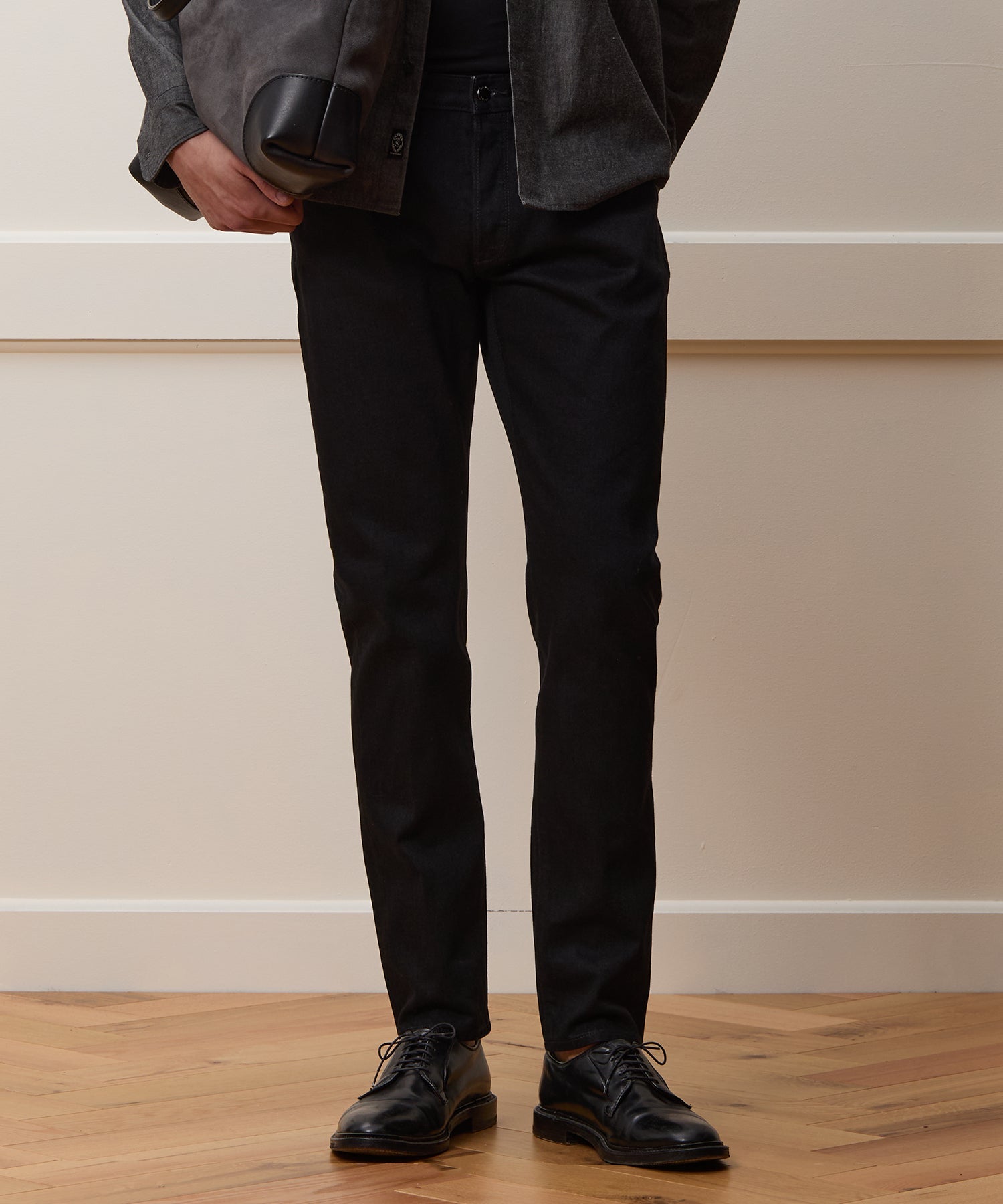 Todd Snyder Slim Japanese Selvedge Stretch Jean in Black Black