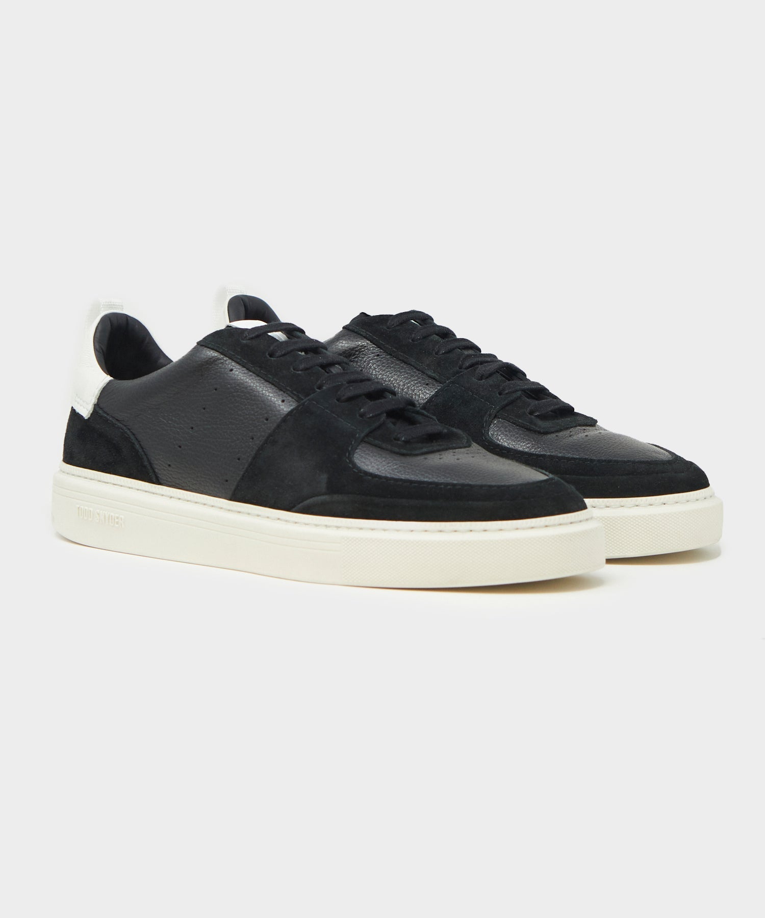 Todd Snyder Tuscan Leather Court Shoe in Black Black