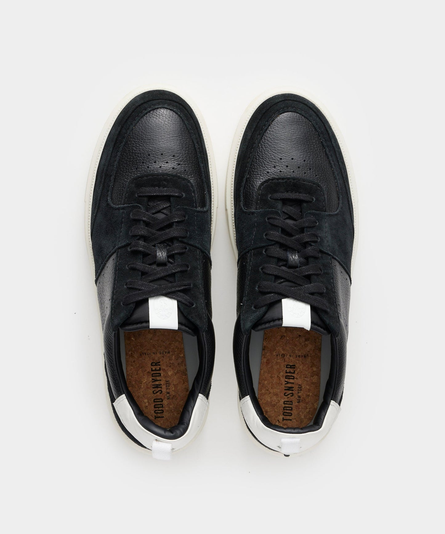 Todd Snyder Tuscan Leather Court Shoe in Black Black