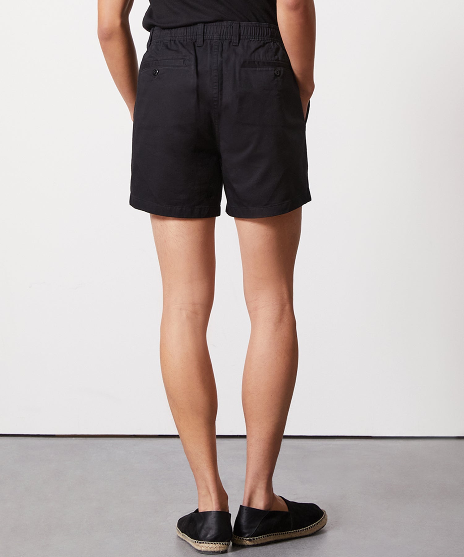 Todd Snyder 5" Cotton Beachcomber Short in Black Black