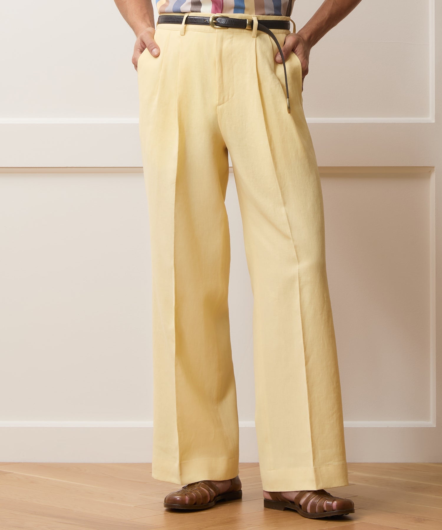 Todd Snyder Italian Sueded Linen Gaucho Pant in Yellow Yellow