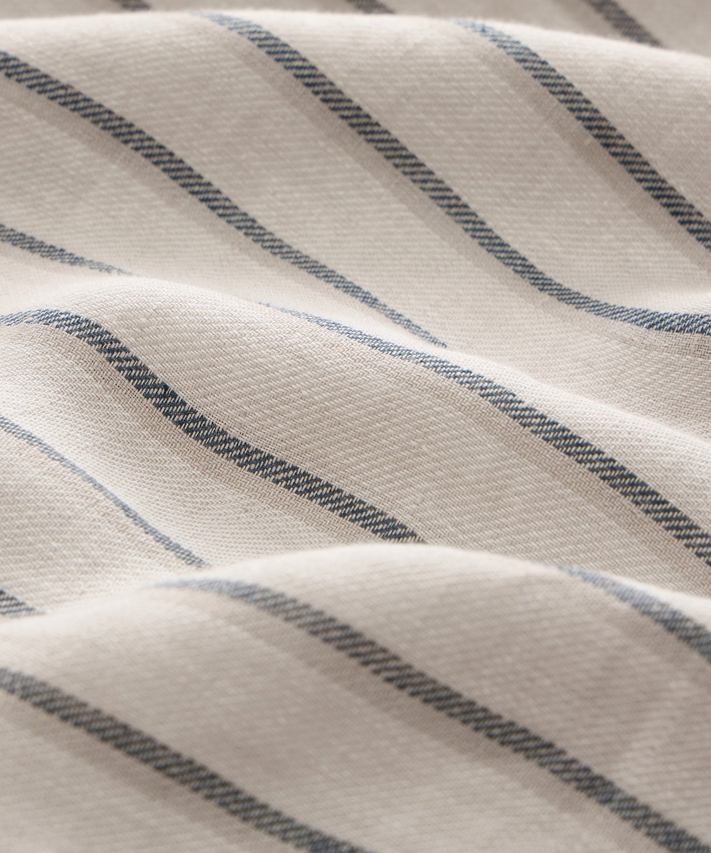 Todd Snyder Striped Linen Popover Shirt in White Stripe White