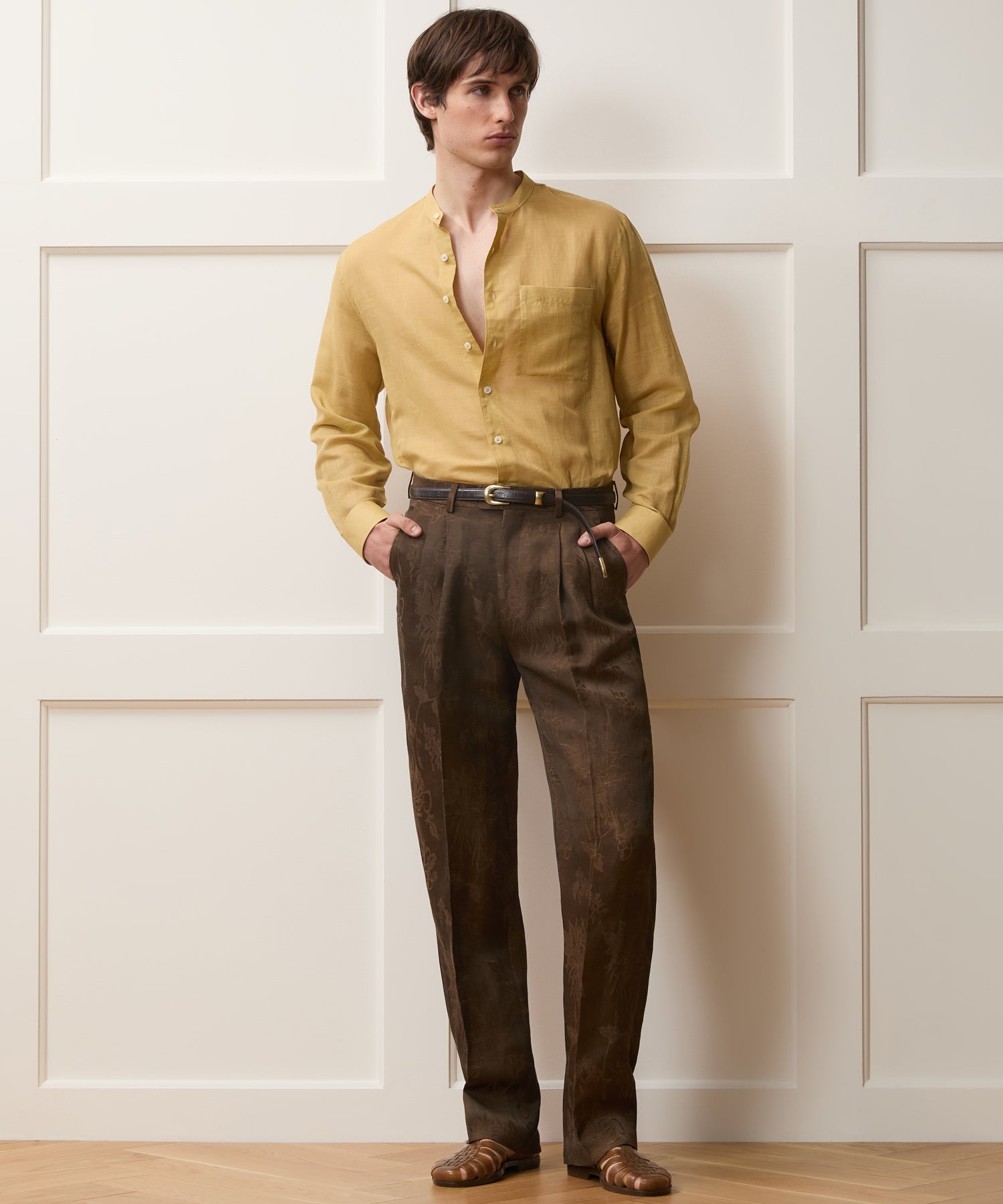 Todd Snyder Italian Linen-Cupro Wythe Trouser in Brown Floral Brown