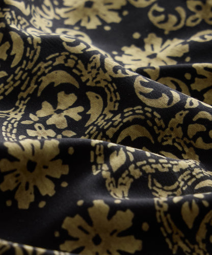 Todd Snyder 5" Montauk Swim Trunk in Black Floral Black