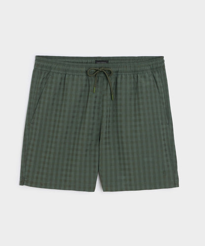 Todd Snyder 5" Seersucker Montauk Swim Trunk in Olive Olive