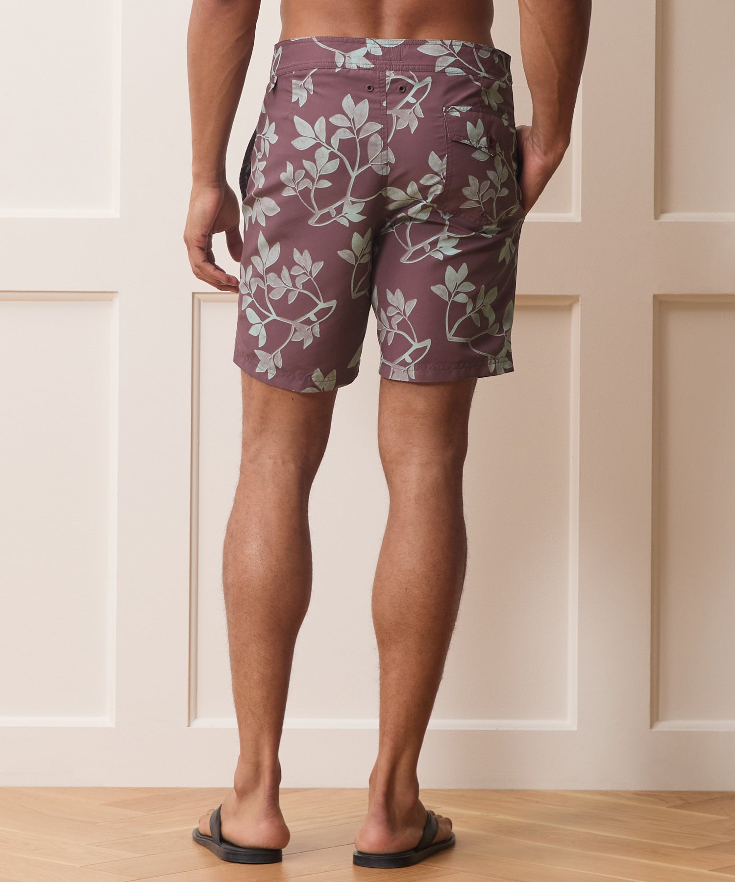 Todd Snyder 7" Boardshort in Burgundy Burgundy