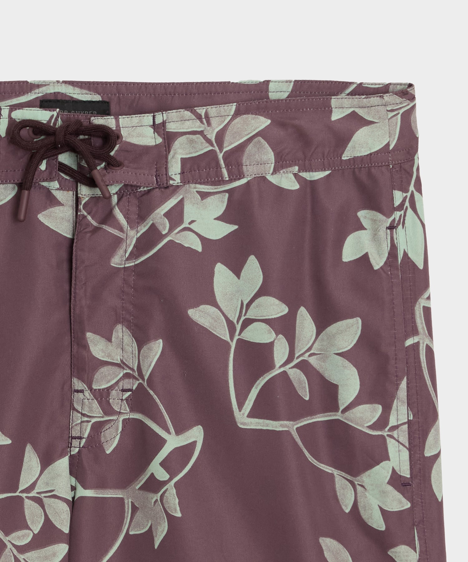 Todd Snyder 7" Boardshort in Burgundy Burgundy