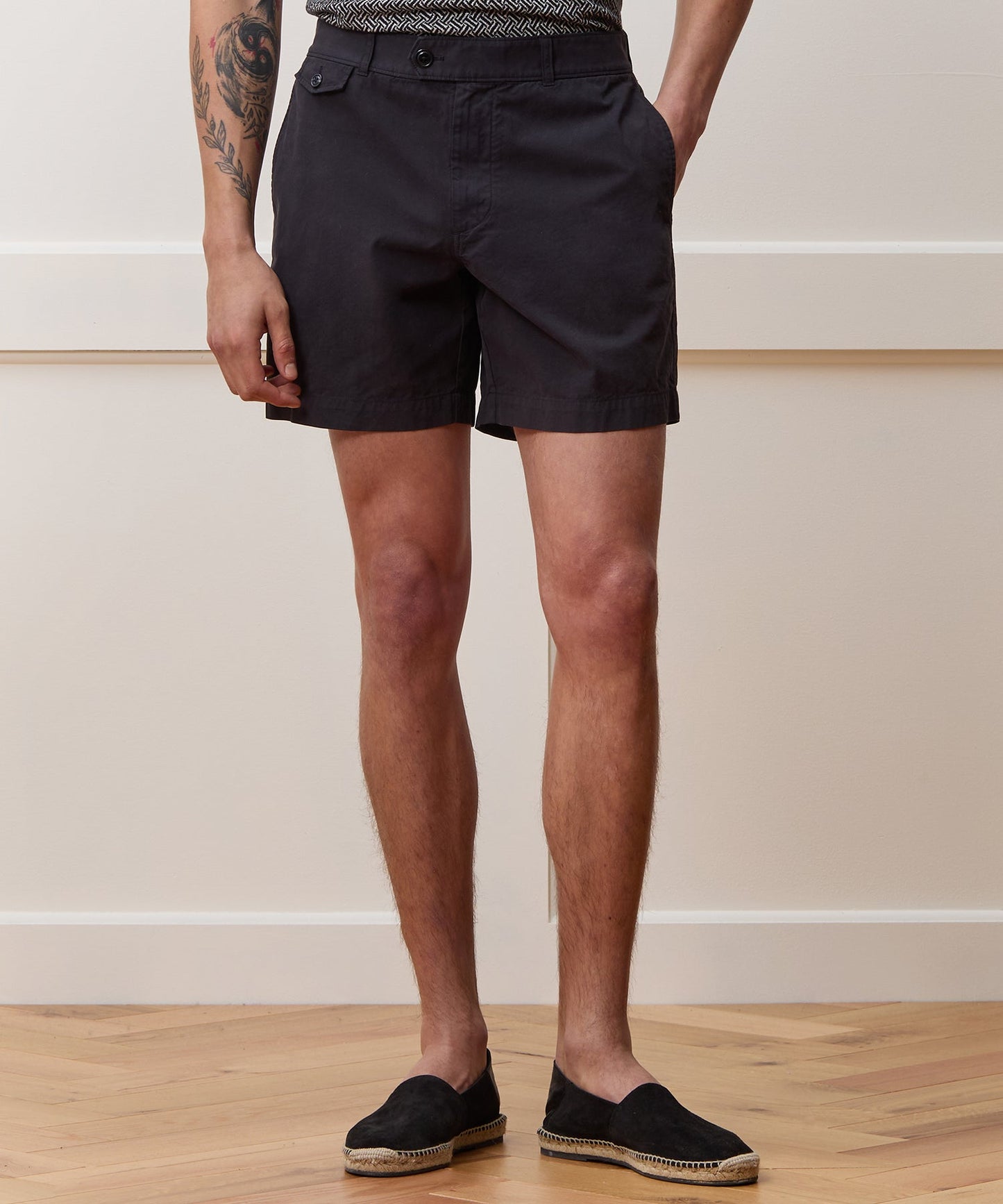 Todd Snyder 7" Chino Hudson Short in Black Black