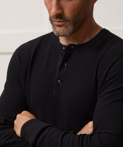 Todd Snyder Lightweight Mini Waffle Henley in Blacktop Blacktop