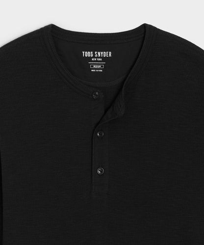 Todd Snyder Lightweight Mini Waffle Henley in Blacktop Blacktop