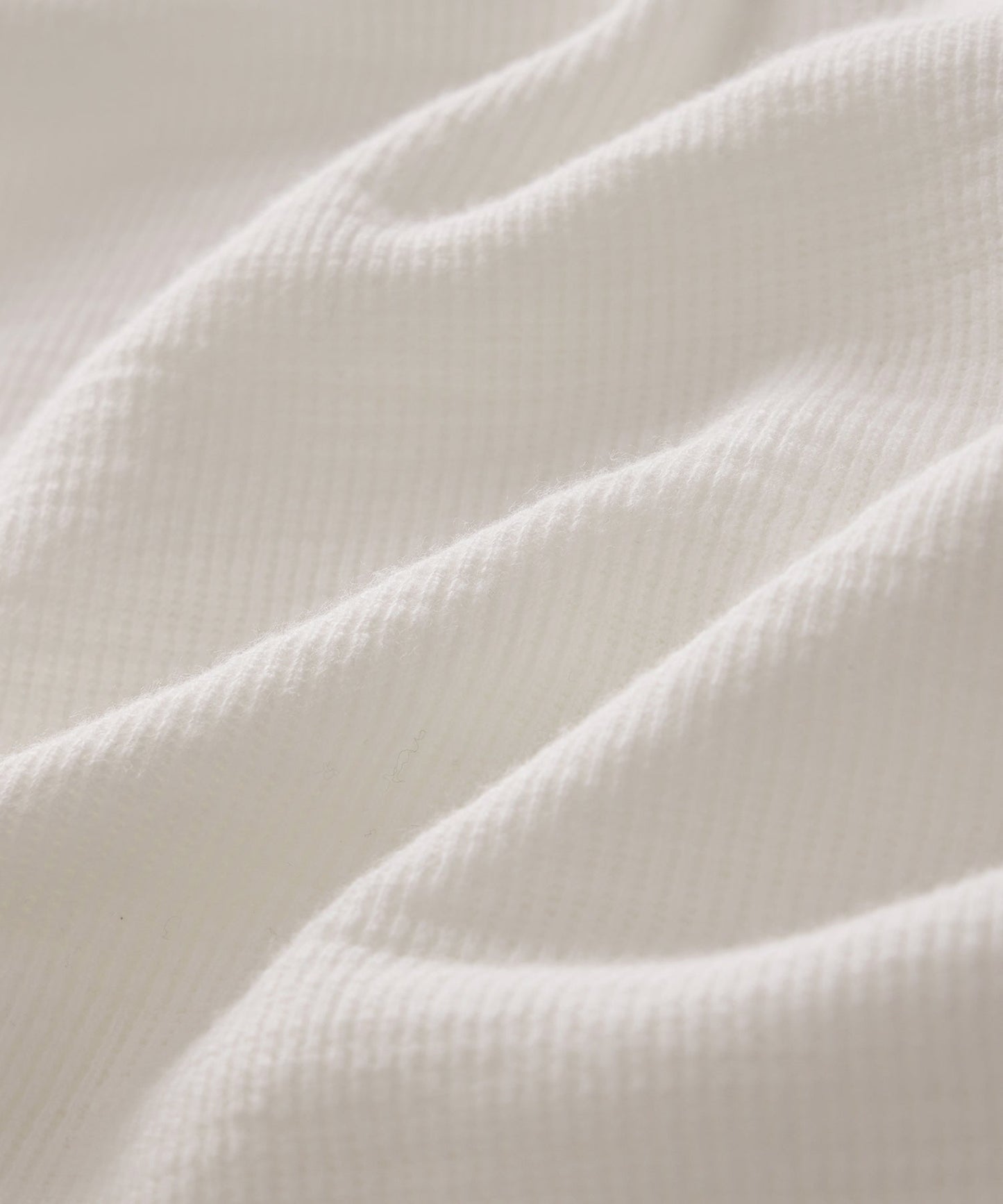 Todd Snyder Lightweight Mini Waffle Henley in Antique White Antique White