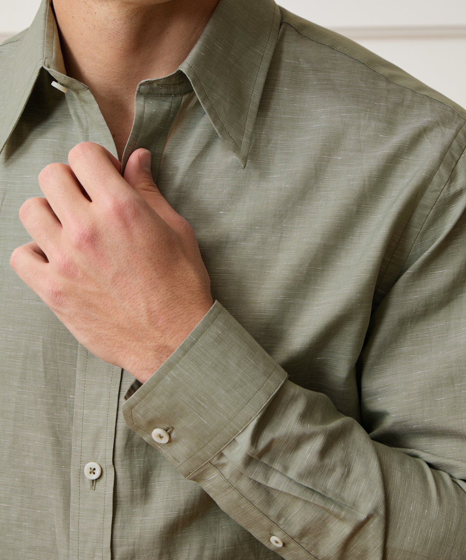 Todd Snyder Italian Cotton-Linen Long Point Collar Dress Shirt in Olive Olive