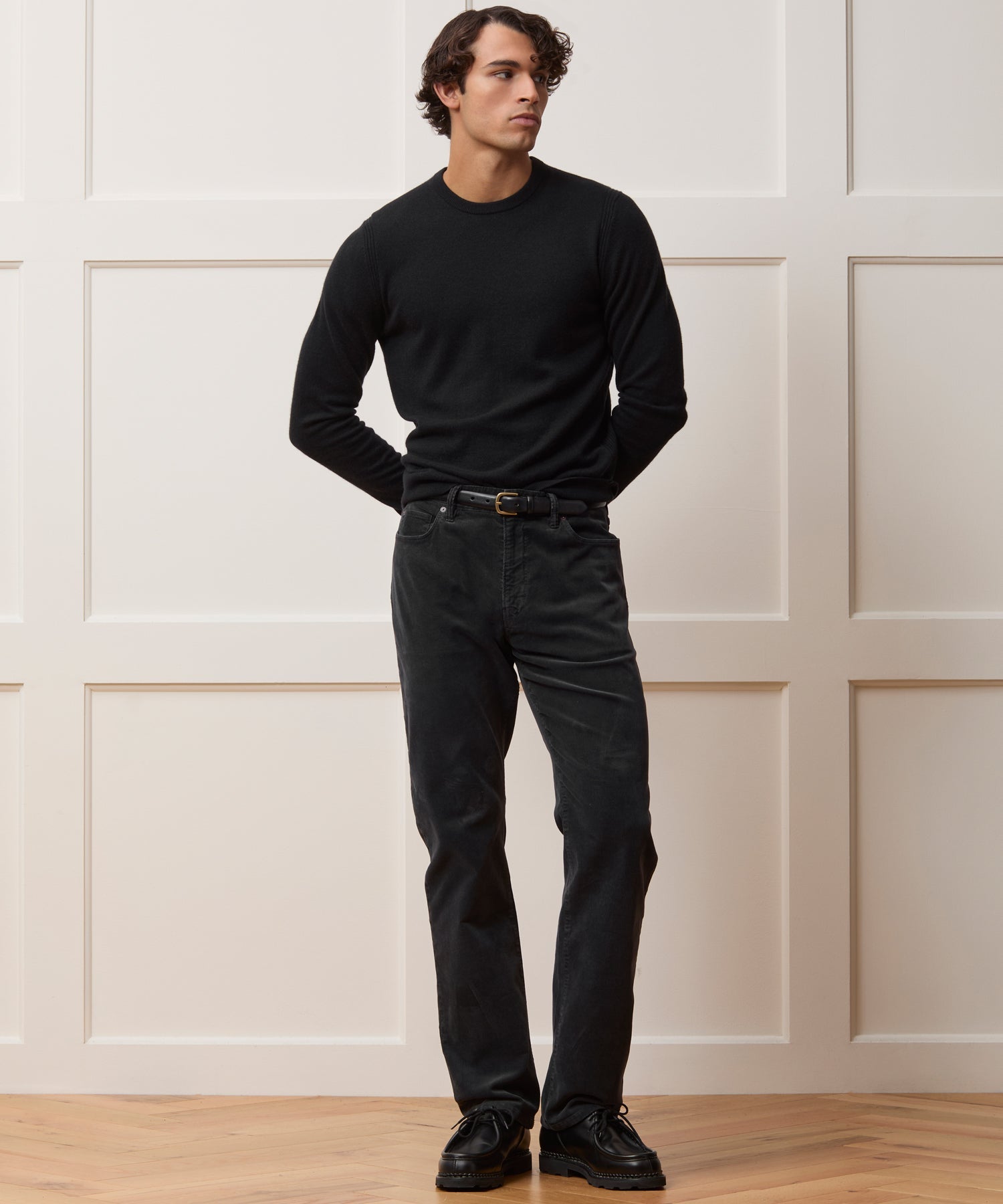 Todd Snyder Cashmere Crewneck in Black Black