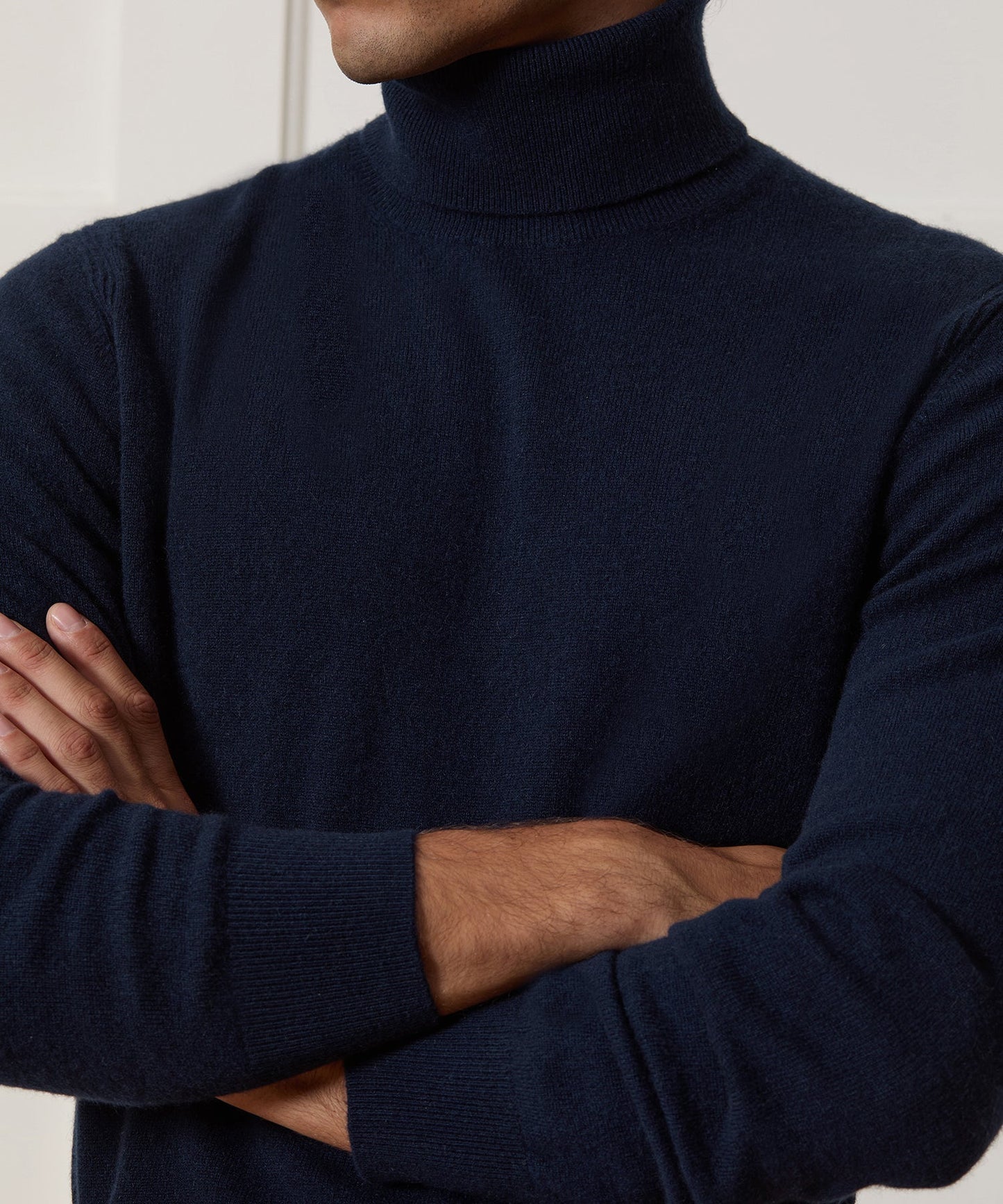 Todd Snyder Cashmere Turtleneck in Navy Navy