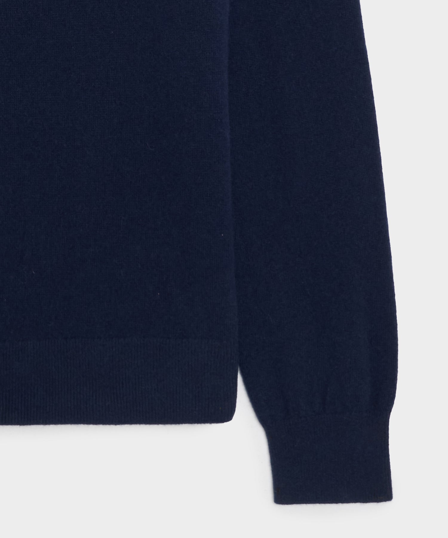 Todd Snyder Cashmere Turtleneck in Navy Navy