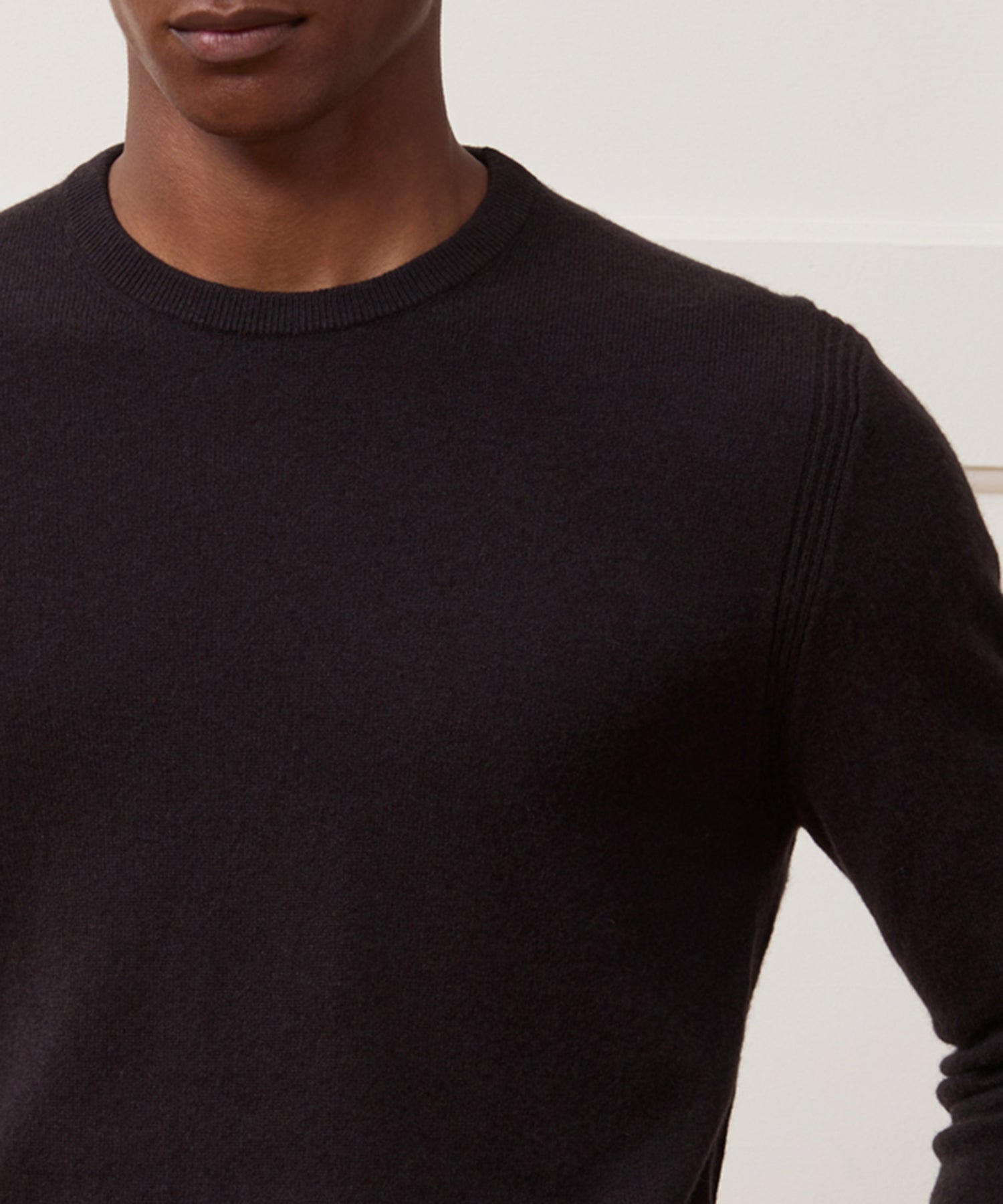 Todd Snyder Midweight Cashmere Crewneck in Espresso Bean Espresso Bean