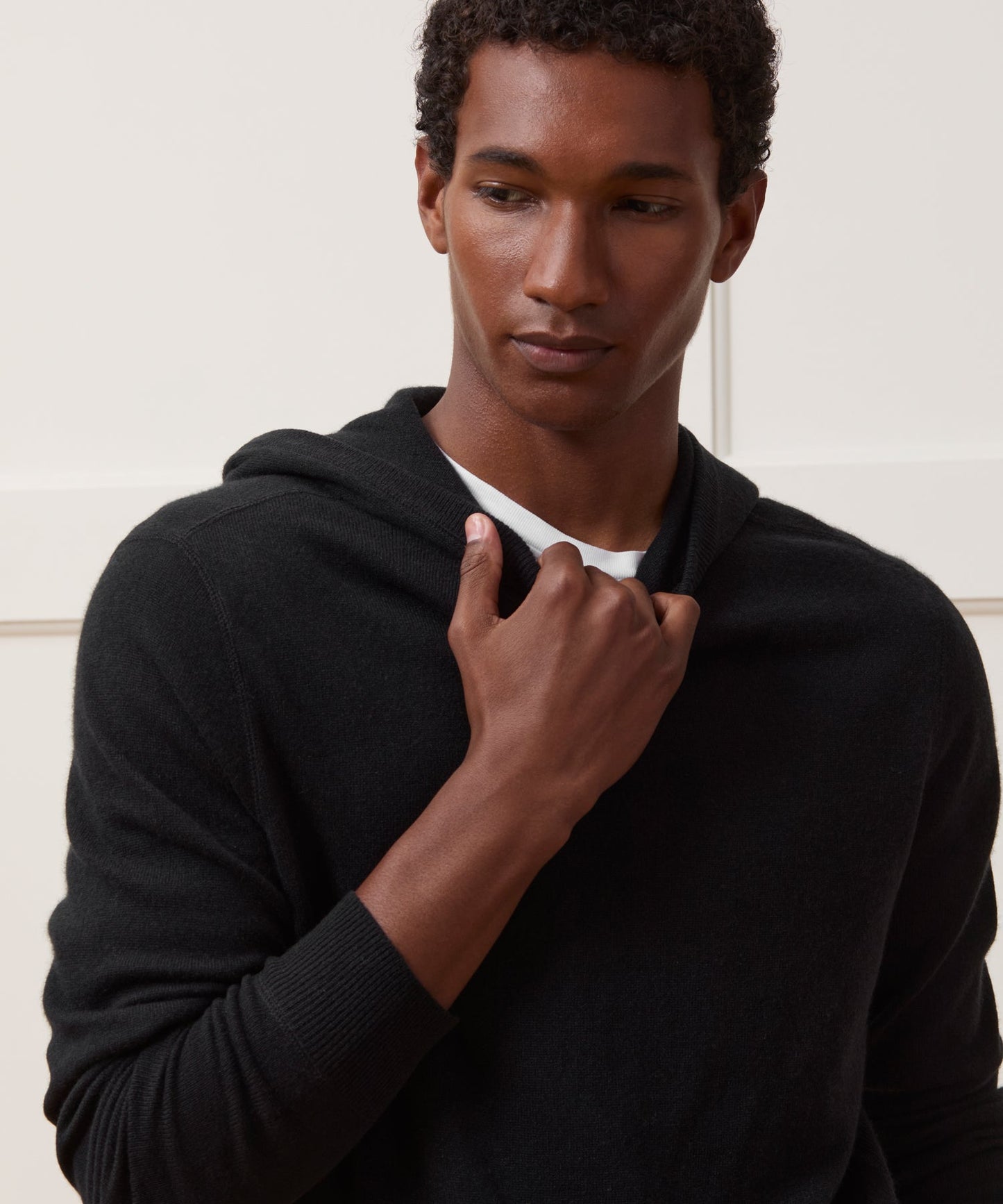 Todd Snyder Midweight Cashmere Hoodie in Black Black