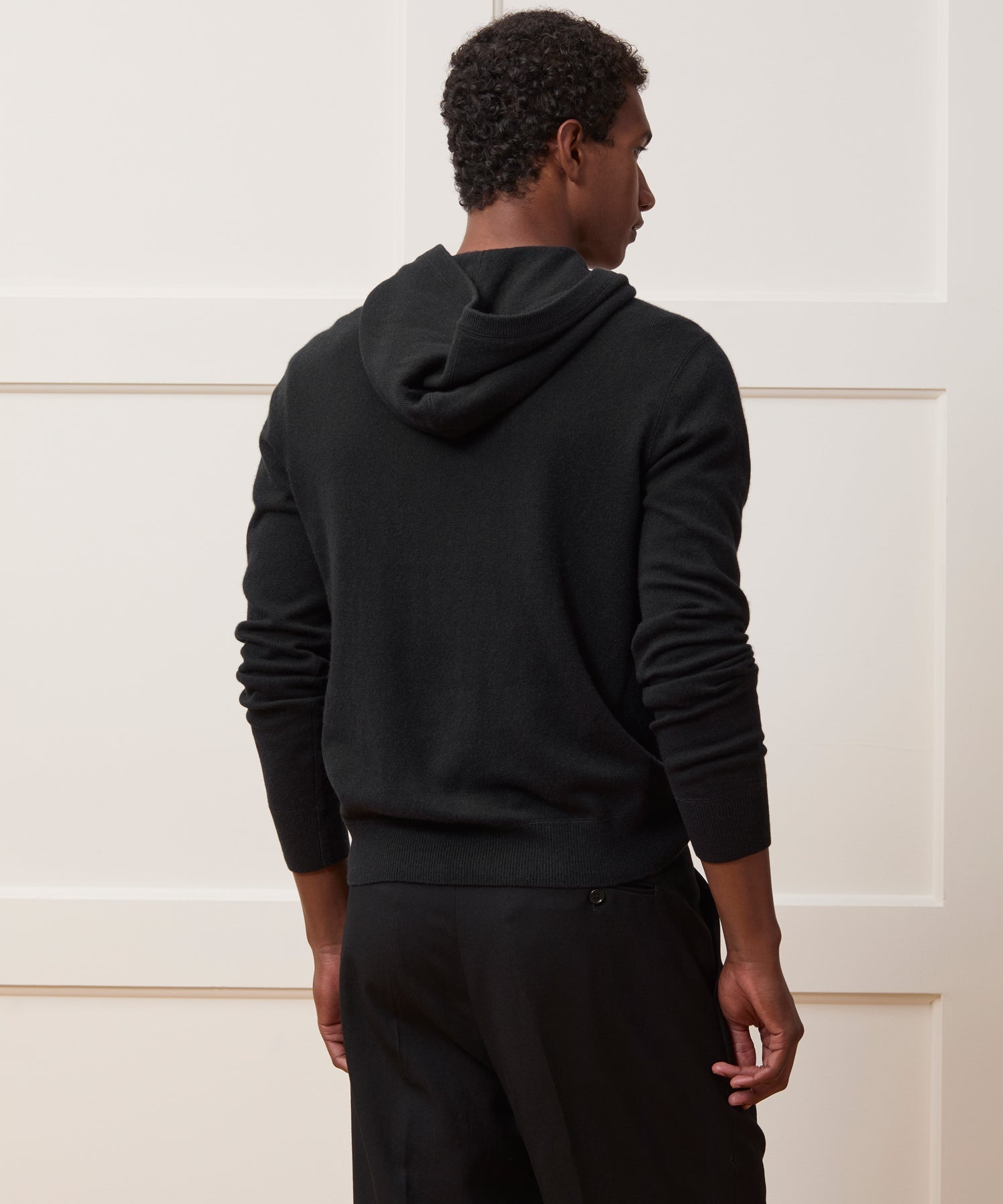 Todd Snyder Midweight Cashmere Hoodie in Black Black