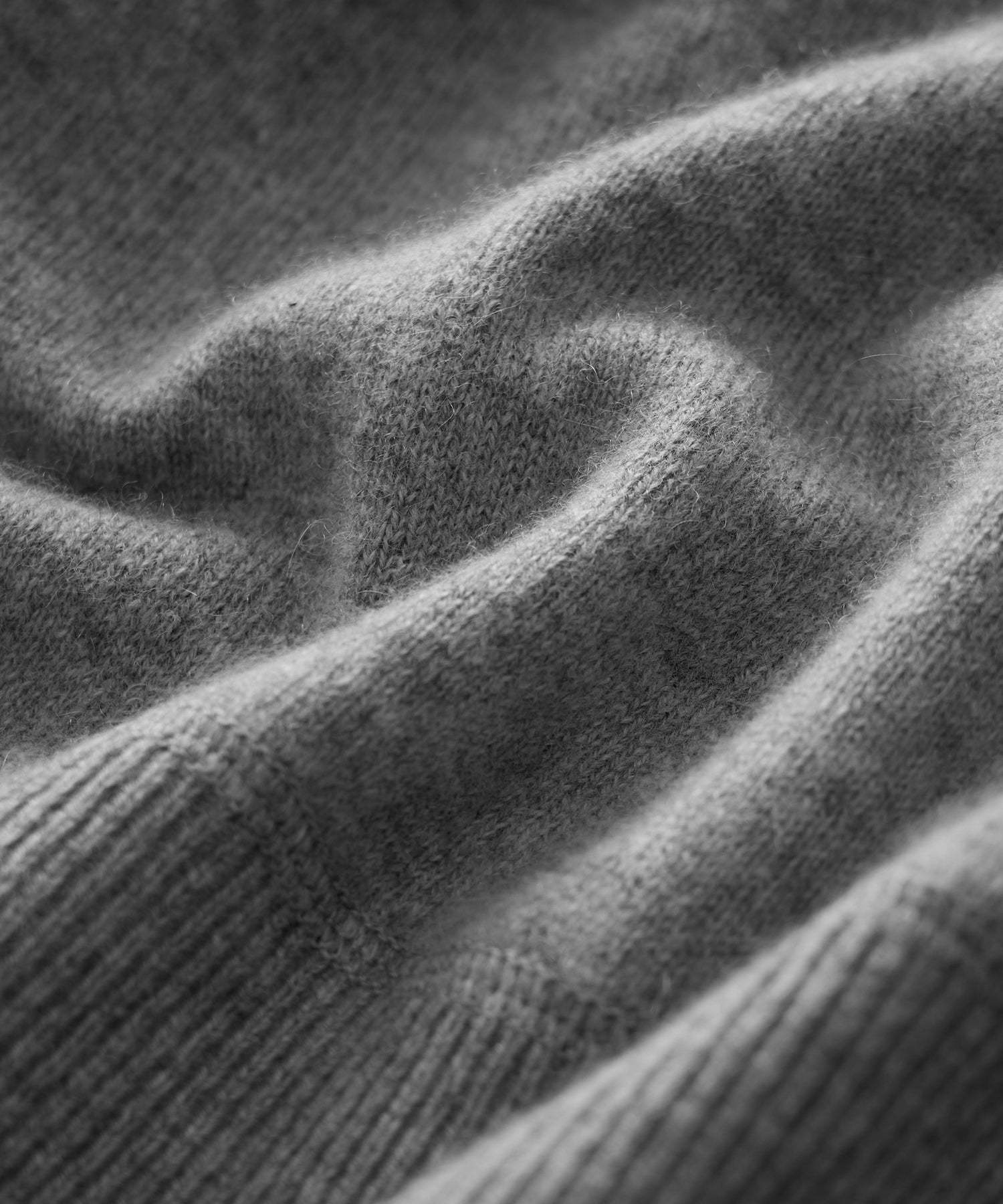 Todd Snyder Midweight Cashmere Hoodie in Gray Heather Grey Heather