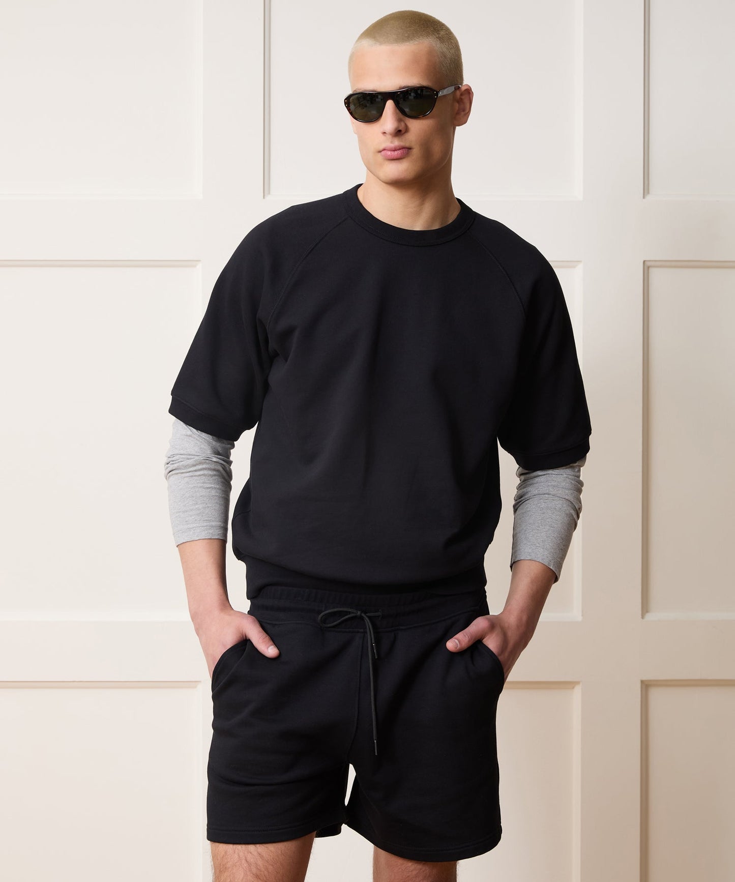 Todd Snyder Foundation Short-Sleeve Sweatshirt in Pitch Black Pitch Black