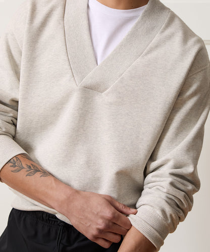 Todd Snyder Soho V-Neck Sweatshirt in Heather Beige Heather Beige