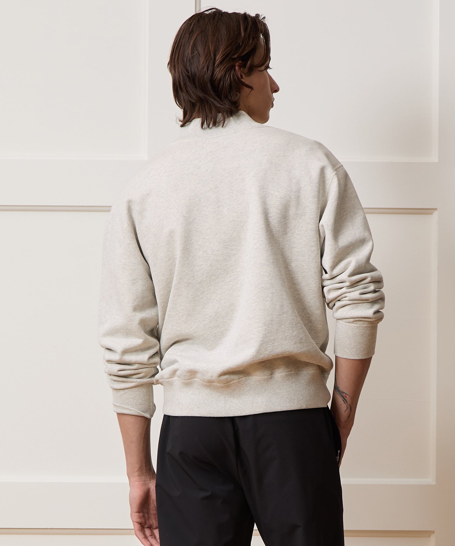 Todd Snyder Soho V-Neck Sweatshirt in Heather Beige Heather Beige