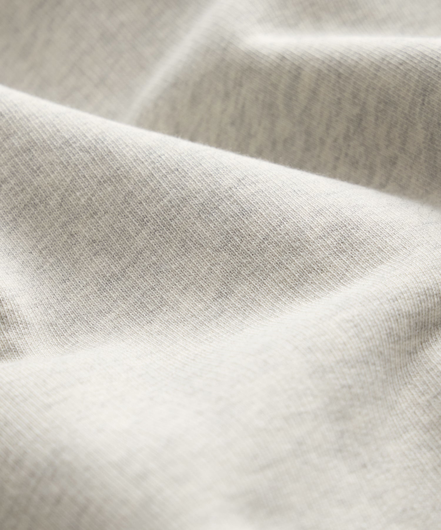 Todd Snyder Soho V-Neck Sweatshirt in Heather Beige Heather Beige