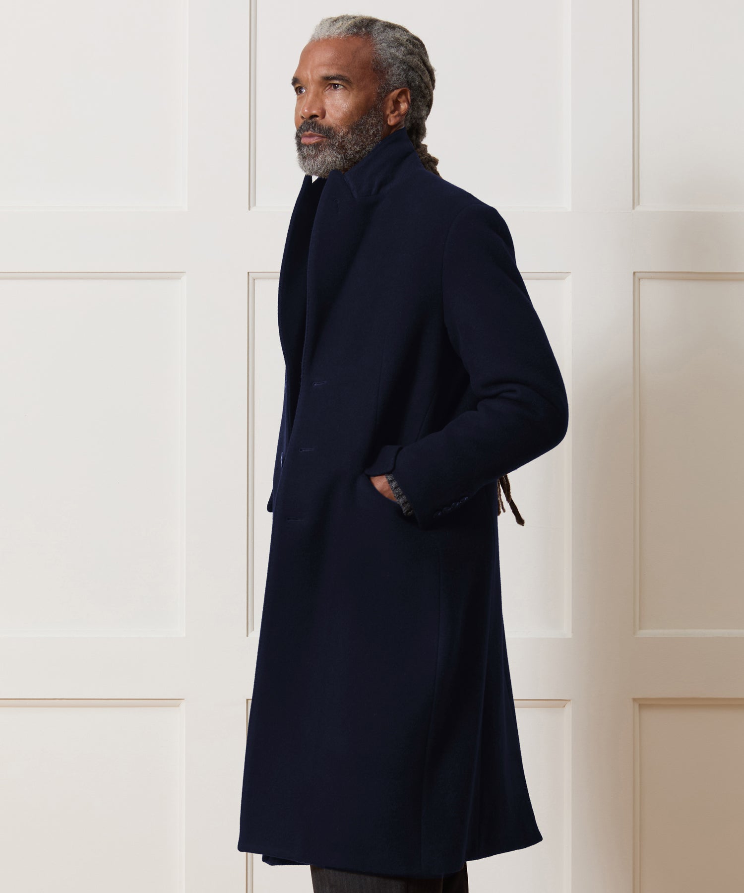 Todd Snyder Italian Wool-Cashmere Topcoat in Navy Navy