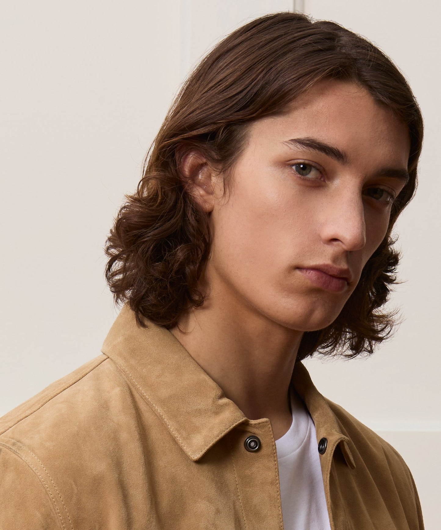 Todd Snyder Italian Suede Snap Dylan Jacket in Cappuccino Cappuccino