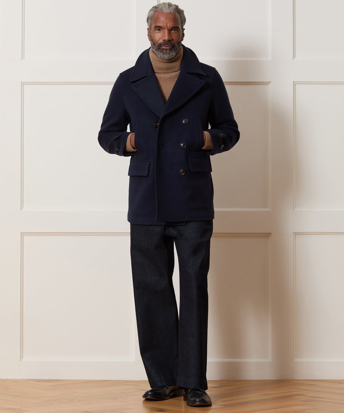 Todd Snyder Italian Wool-Cashmere Peacoat in Navy Navy