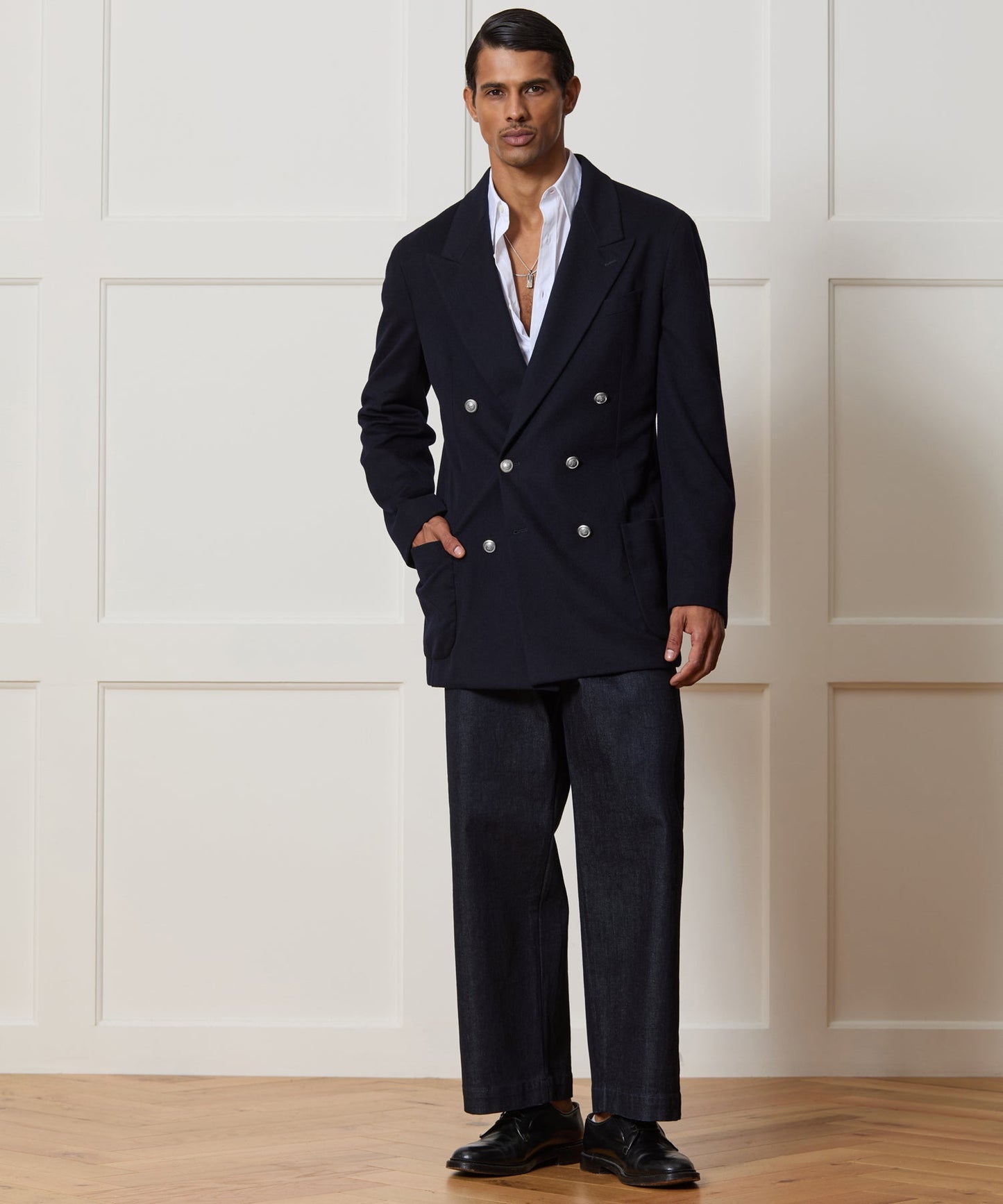 Todd Snyder Italian Cashmere Double-Breasted Wythe Jacket in Navy Navy