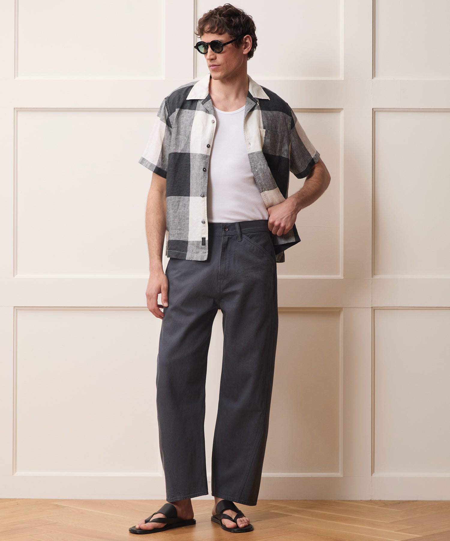 Todd Snyder Relaxed Barrel Jean in Granite Granite
