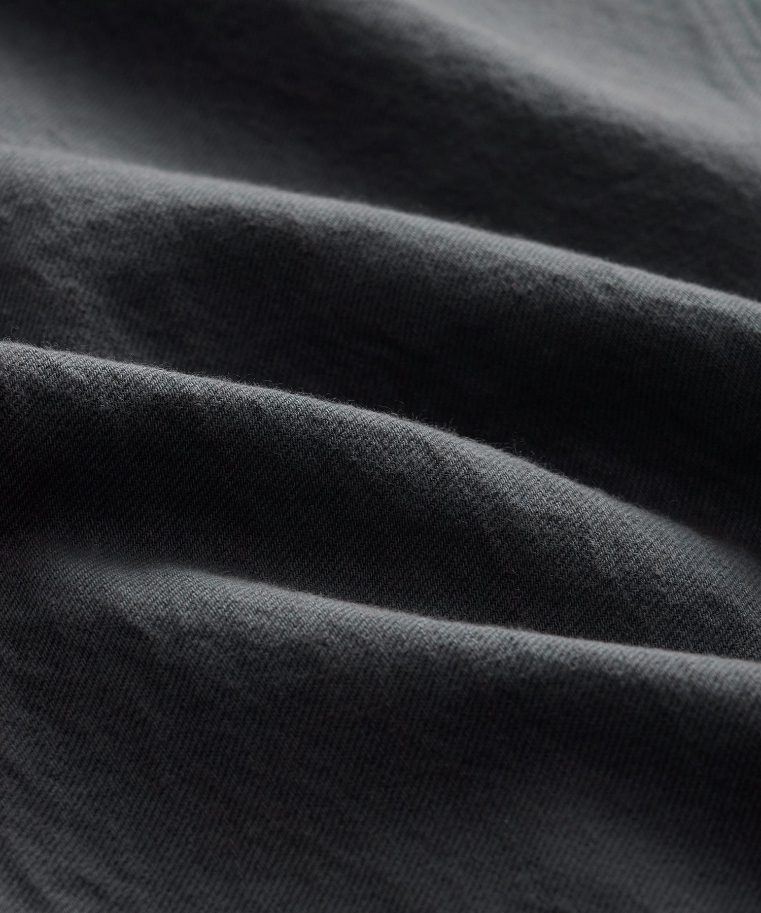 Todd Snyder Relaxed Barrel Jean in Granite Granite