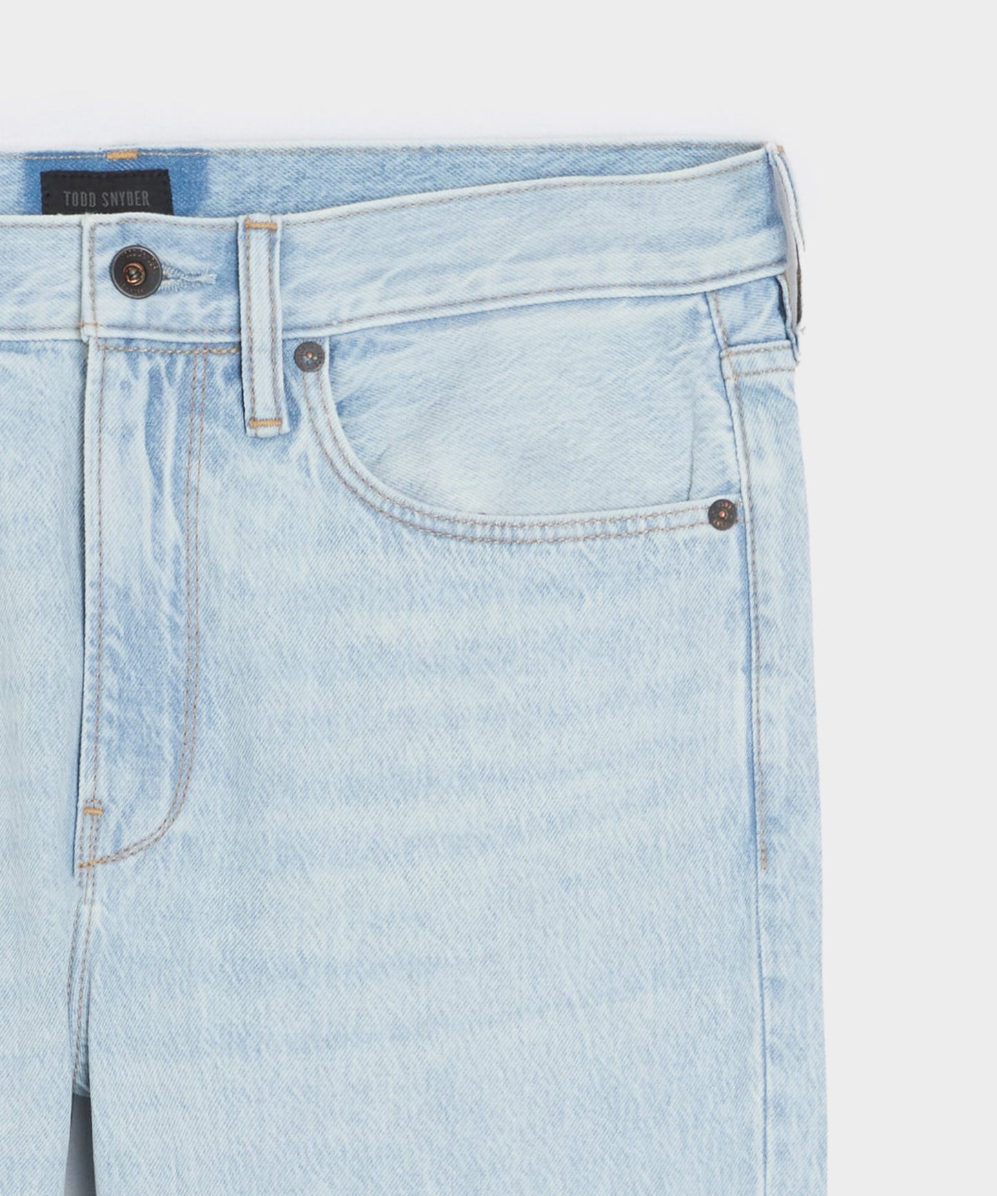 Todd Snyder Straight Fit Summerweight Jean in Bleachout Light Indigo