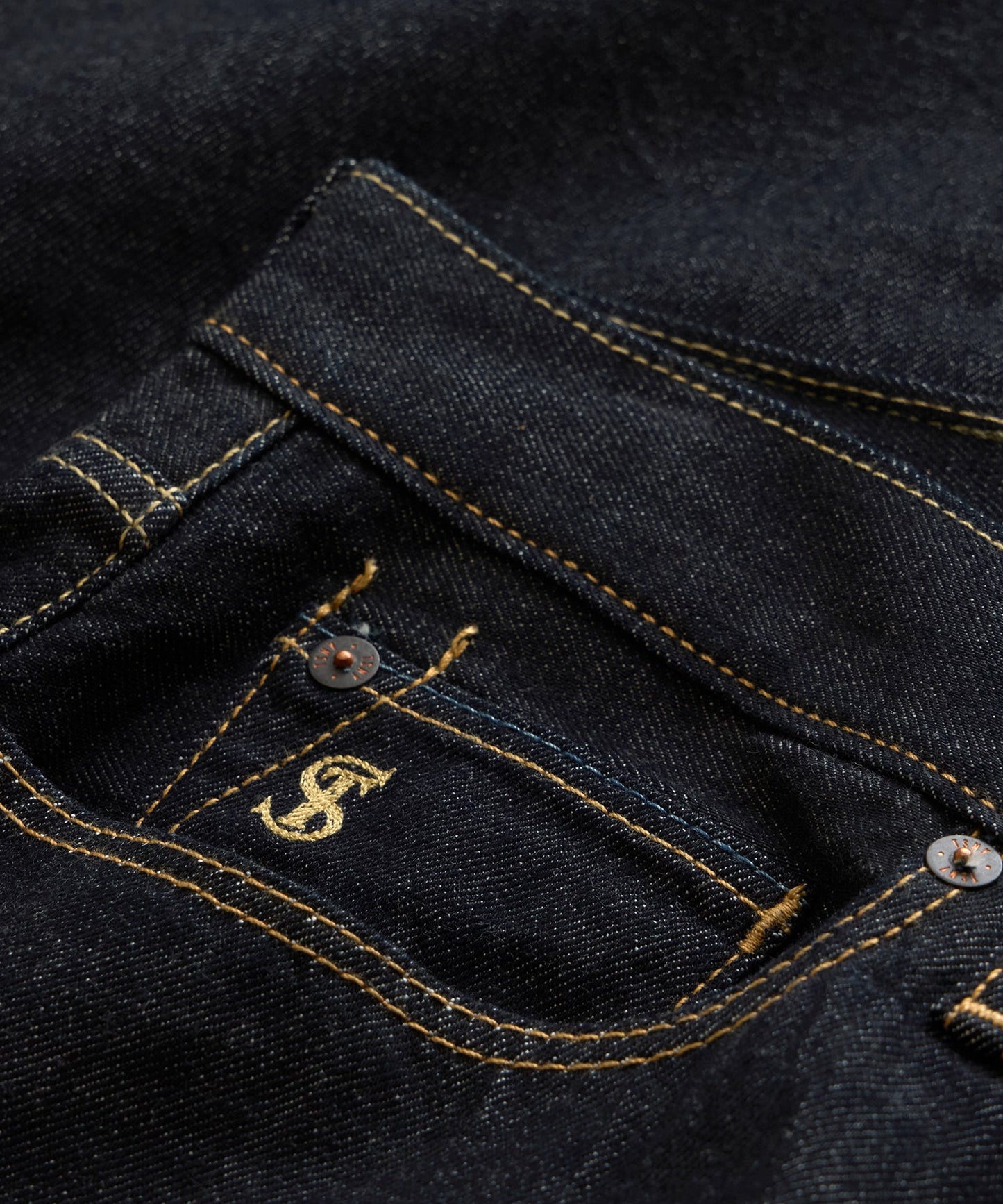 Todd Snyder Straight Fit Summerweight Jean in Rinsed Indigo Rinsed Indigo