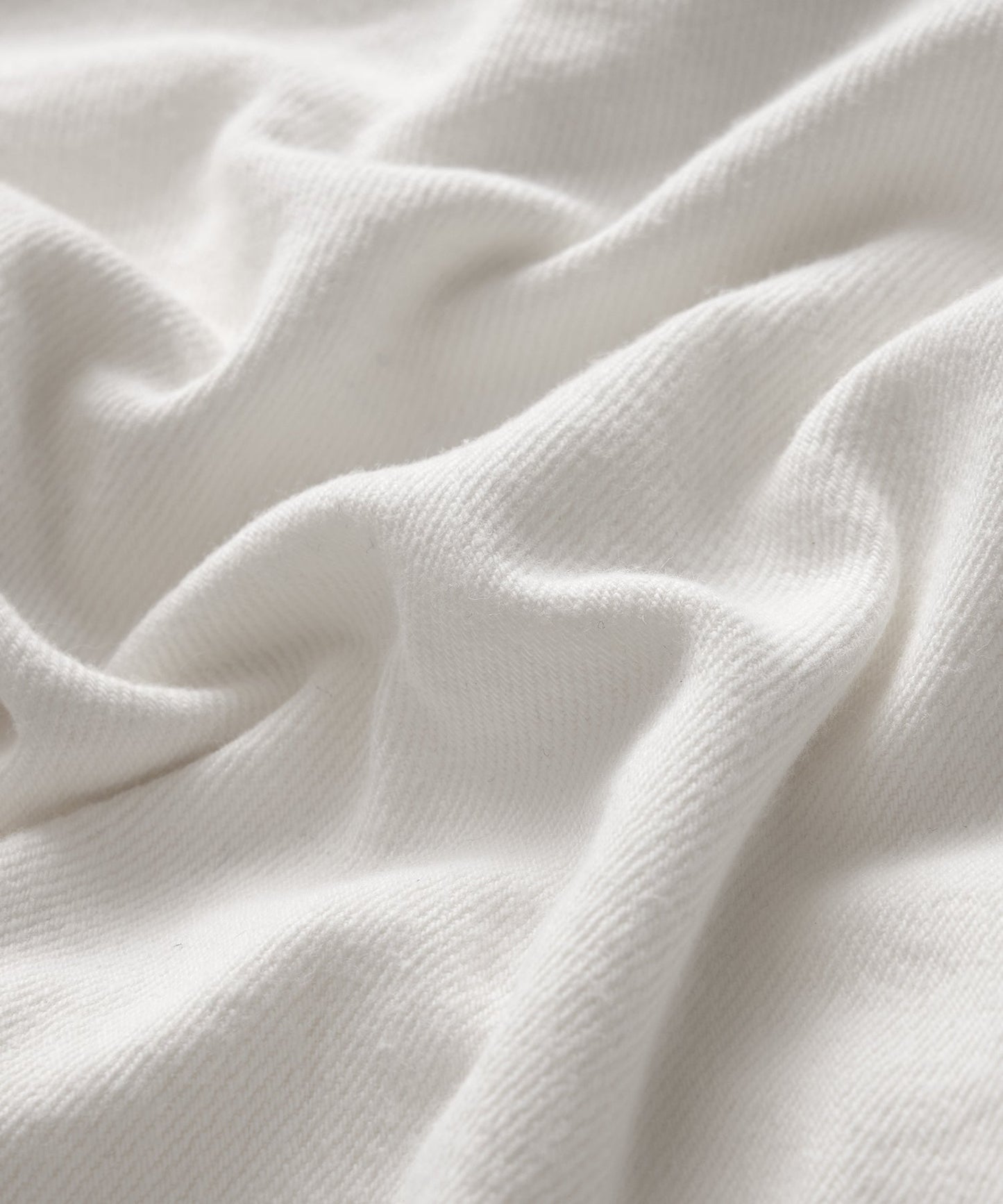 Todd Snyder Relaxed Barrel Jean in White White
